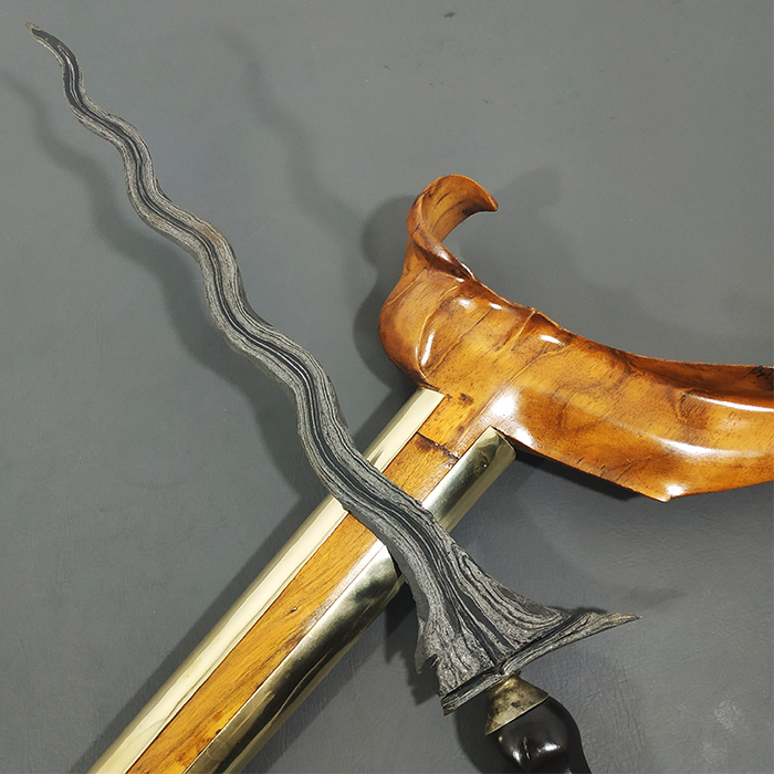 Keris Luk 9: Makna Tersembunyi
